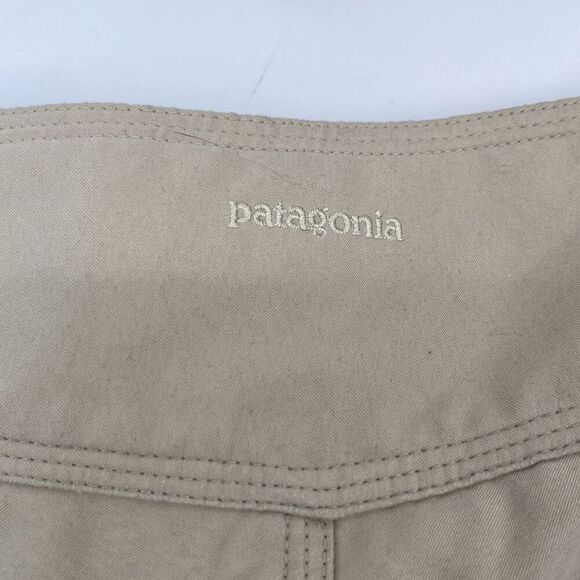 Patagonia Womens Walking Hiking shorts Pockets Logo Tan Size 2 - Picture 9 of 12